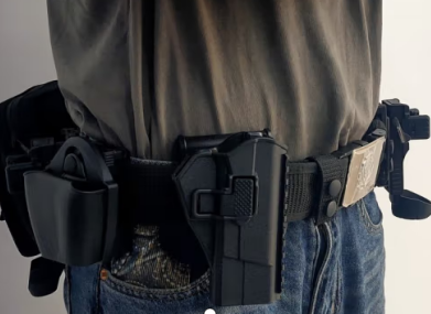 训练六件套（甩棍、对讲机、彩色无危害烟雾喷雾、训练手铐、训练模拟枪、PC盔套）含腰带配5个套