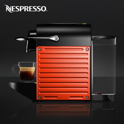 Nespresso 胶囊咖啡机