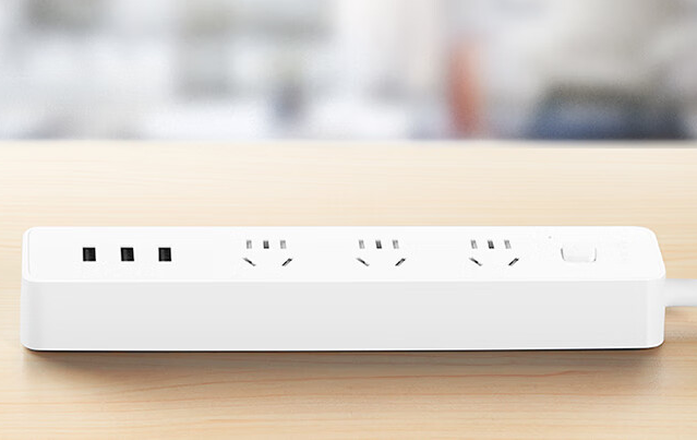 公牛GN-B403U拖线板